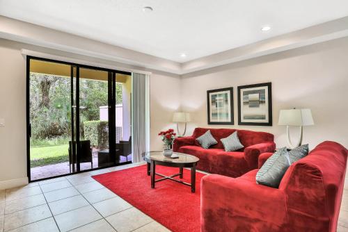 Elegance at the Fountains - main image