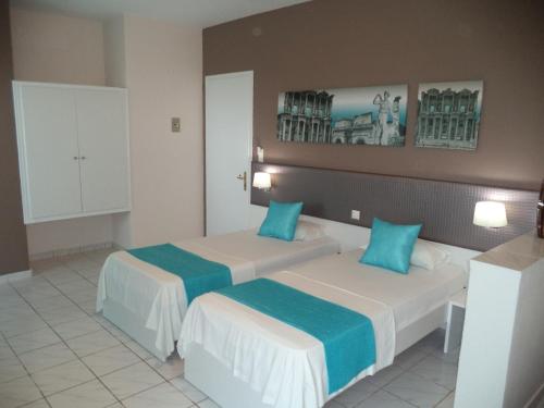 Blue Nest Hotel - image 6