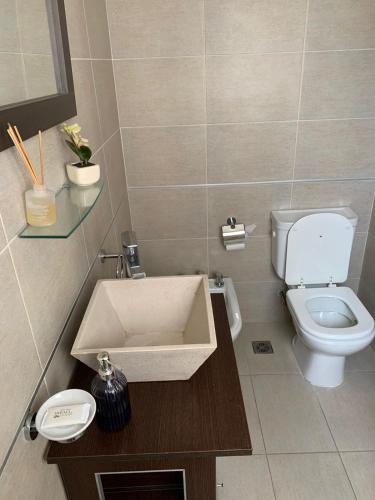 Bathroom, Plaza 376 in Chivilcoy