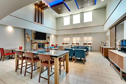 Restaurant, Holiday Inn Express & Suites Weatherford By IHG in Weatherford (TX)