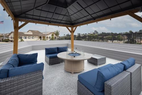 比斯摩海灘普瑞米爾旅館 (Premier Inns Pismo Beach) in 大阿羅約