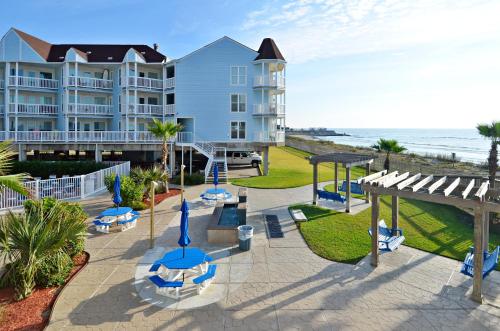 Seascape 1318 Hotel Room - image 12