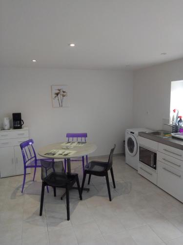 Їжа та напої, la grange du château (la grange du chateau) in Меркус