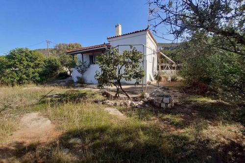 Elafonisos Detached House in Quiet Olive Grove, Starlink Internet & Smart Projector! - Monemvasia Elafonisos Detached House in Quiet Olive Grove, Starlink Internet & Smart Projector! - Monemvasia