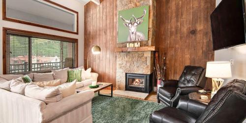 Vantage Point #602 Condo - image 3