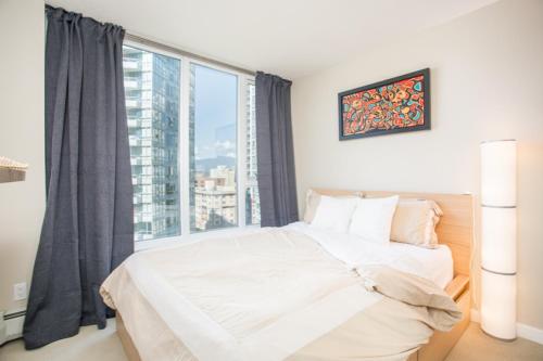 - Heart of The City - Free Secured Parking and Unlimited 75mps WiFi