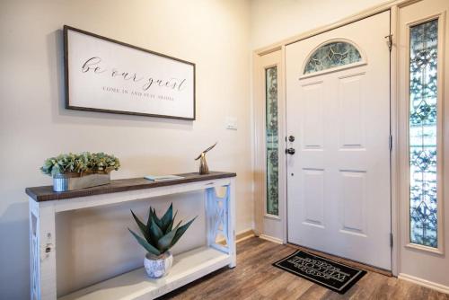 Marys Dream with Mountain Views and Community Pool in Sevierville, USA