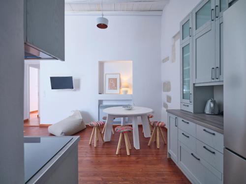 Facilities, Retreat Paros - The Door Apartment in Paros Island