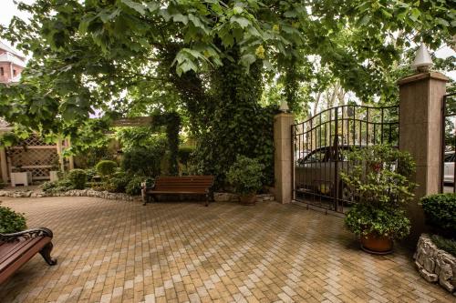 Almira Orion Group Hotel - image 8