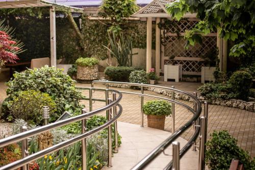 Almira Orion Group Hotel - image 9