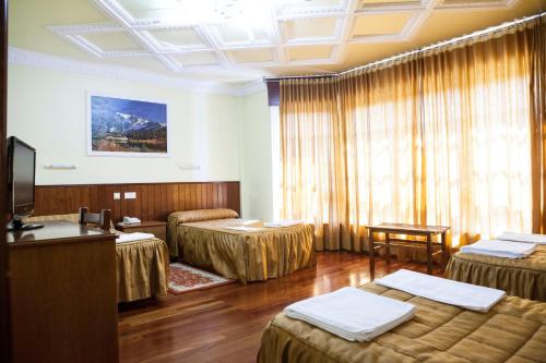 Hotel Antoyana - image 11