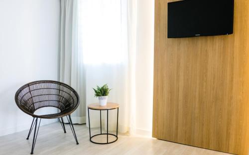 Globales Cala Bona Suites - image 2