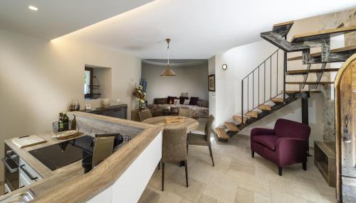 陶蘭城堡與高爾夫酒店 (Chateau et Golf De Taulane) in 拉馬爾特爾