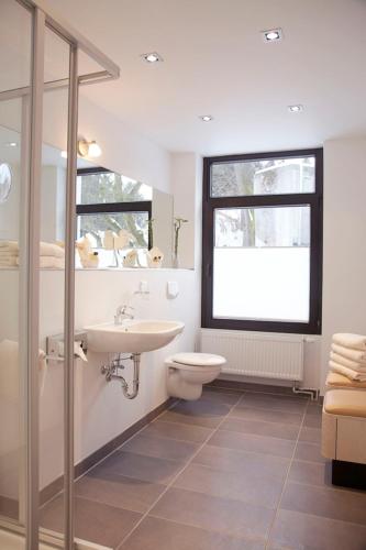 2 bedrooms, 2 beds