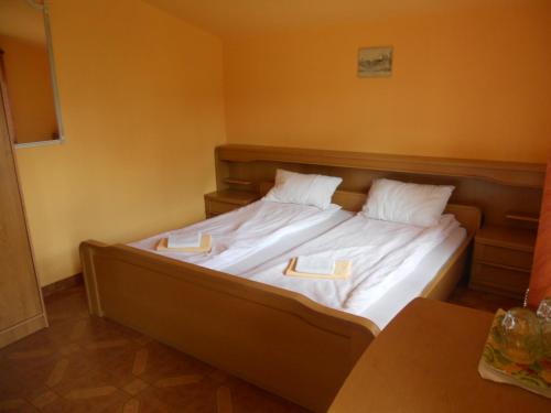 Pension, Camping & Biker Station zur Deutschen Eiche, Ciocăneşti (foto 10)