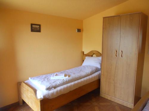 Pension, Camping & Biker Station zur Deutschen Eiche, Ciocăneşti (foto 9)