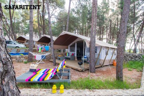 nordisk tent Alfheim 12.6 Glamping twyear-2025 dimensions (width x height):3×4 m Discovery mit Dachzelt