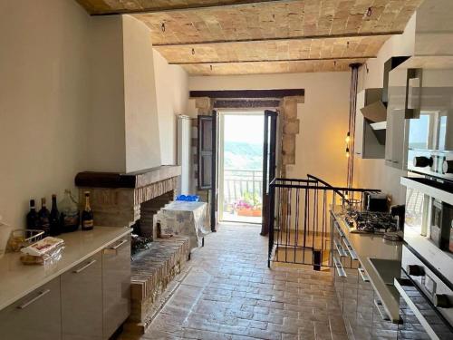 Captivating House in Palmoli Sleeps 2 plus 2 in Dogliola