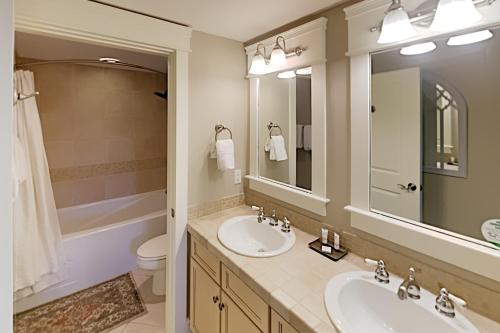 Exceptional Vacation Home in Miramar Beach condo - image 12