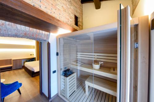 Suite with Sauna