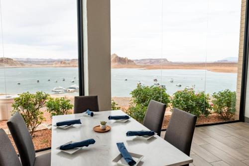 Lake Powell Resort