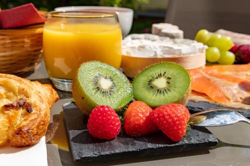 Hotel Montbriand Antony - Ancien Alixia - image 2