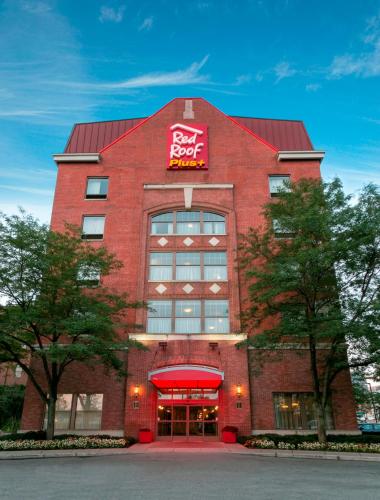 Red Roof Inn PLUS+ Columbus Downtown - Convention Center