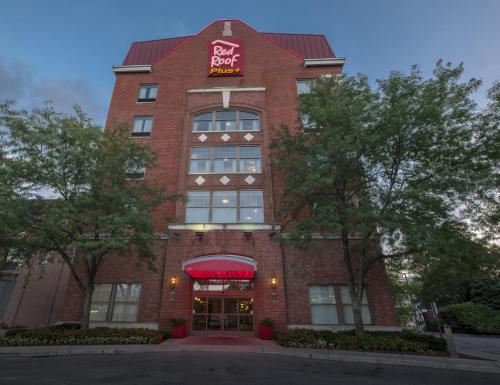 B&B Columbus - Red Roof Inn PLUS+ Columbus Downtown - Convention Center - Bed and Breakfast Columbus