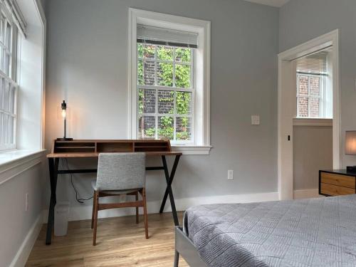The King Suite at Prince Street Inn ADA Accessible - image 12