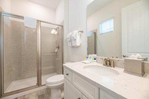 Charming Cottage with Pool & Hotel Amenities near Disney at Margaritaville - 8037KD - image 6