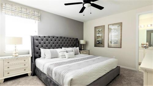 Spacious 9BR Family Villa INCLUSIVE CLUBHOUSE - image 4