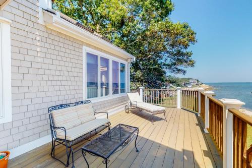 Seaside Serenade in Nameloc Heights, USA