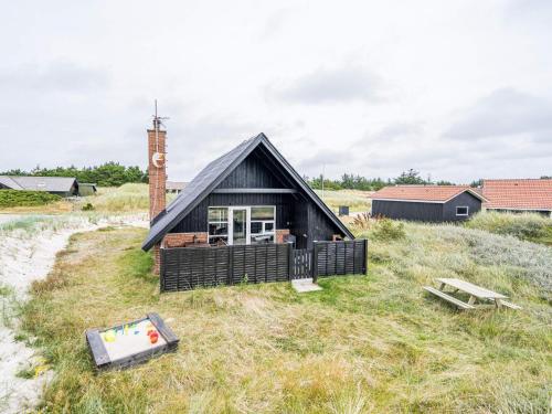  Holiday home Hvide Sande XLIX, Pension in Bjerregård
