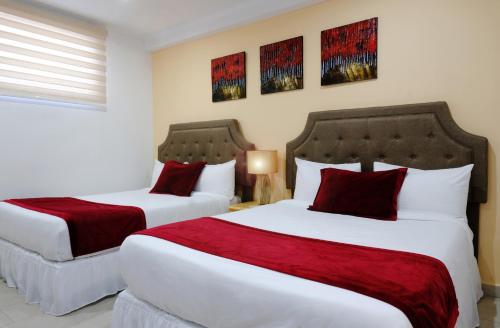 Double Room image 1