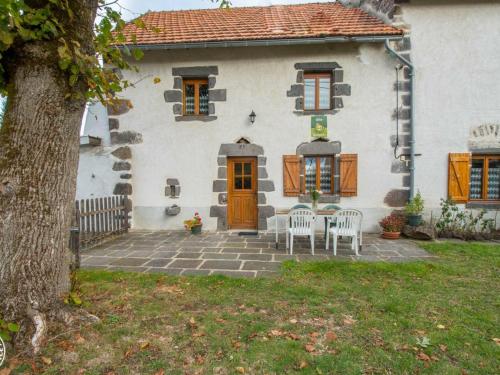 Gîte Saint-Ours, 2 pièces, 4 personnes - FR-1-630-153 gîte à louer Vulcania