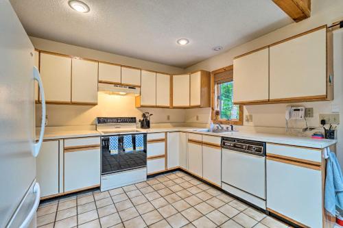 Spacious Dover Home with Sauna Less Than 5 Miles to Ski!