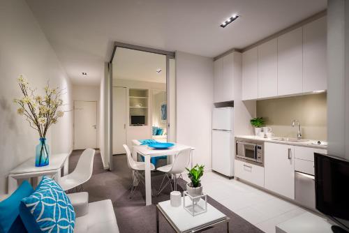มิลาโน เซอร์วิส อพาร์ตเมนท์ (Milano Serviced Apartments) near โรงละคร พรินซ์เซส