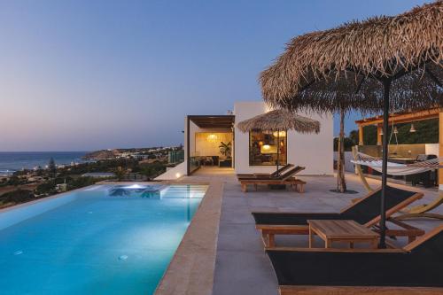 Bohemian Villas - Private Infinity Pools & Seaview - 500m from beach