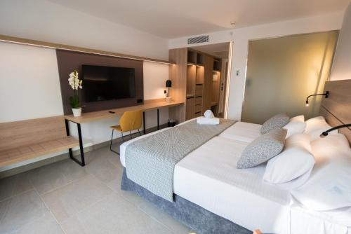 Hotel Morlans Suites - image 10