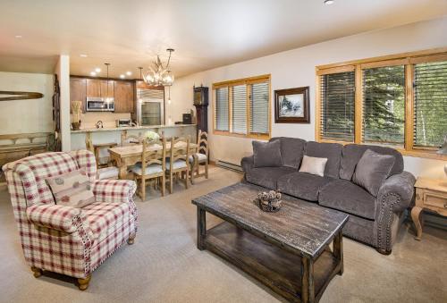 Townsend Place B-106 condo - Apartment - Beaver Creek