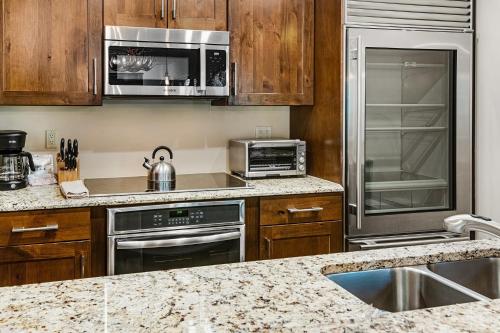Townsend Place B-106 condo in Beaver Creek, USA