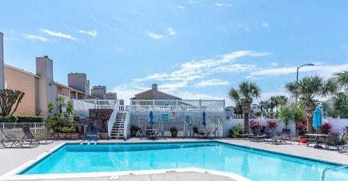 No Worries Beautiful 2 bed 2 bath at The Palms Great Location and Amenities Galore - image 6