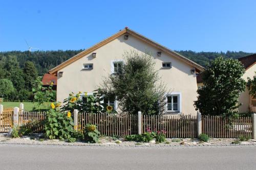 A szálláshely kívülről, Jurahaus Pröll Ottmaring (Jurahaus Proll Ottmaring) in Dietfurt an der Altmuhl