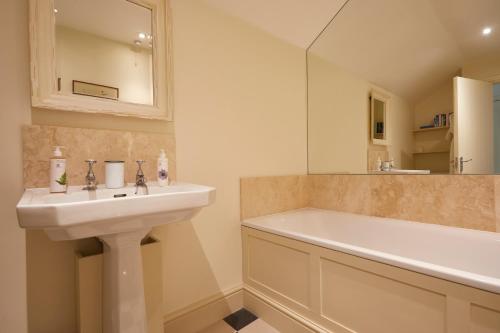 The Kingham Plough – Chipping Norton