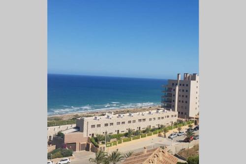 Apartamento muy cerca del mar. in Arenales Del Sol