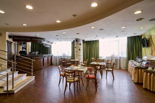 Voznesensky Hotel - image 10
