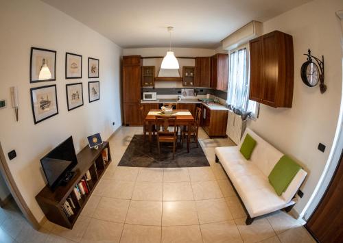  Jolie Maison in Cassano Magnago