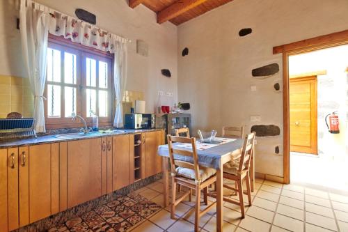 Los Algodones Cottage with Pool - image 2