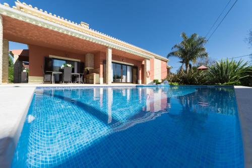 Villa Paraiso by Garvetur gîte à louer Monte Branco