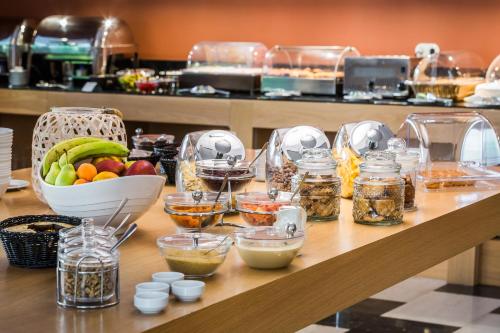 Aenos Hotel - image 4